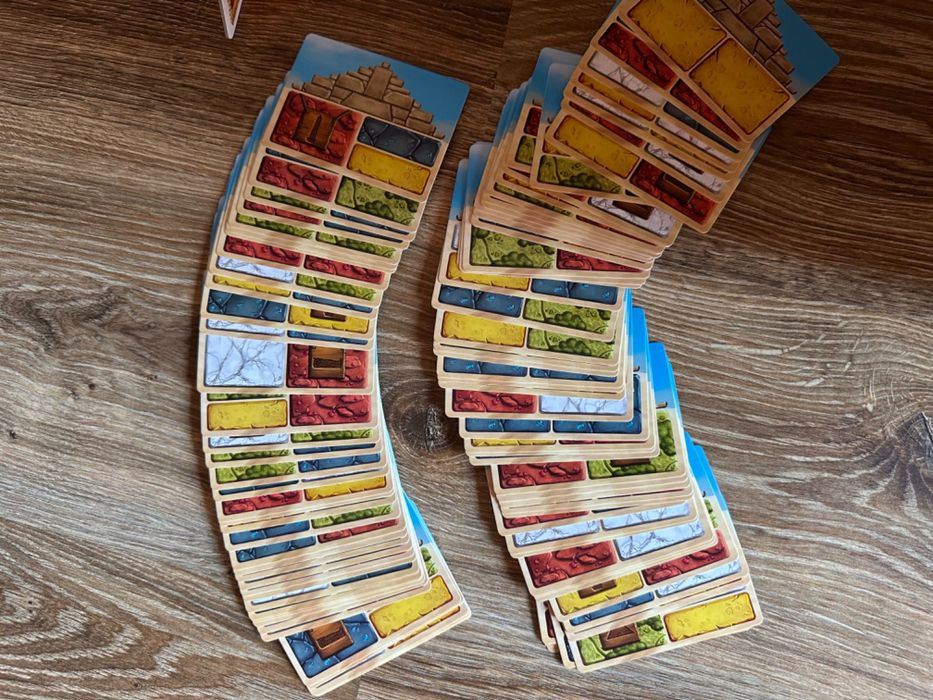 Настолна игра PYRAMIDS