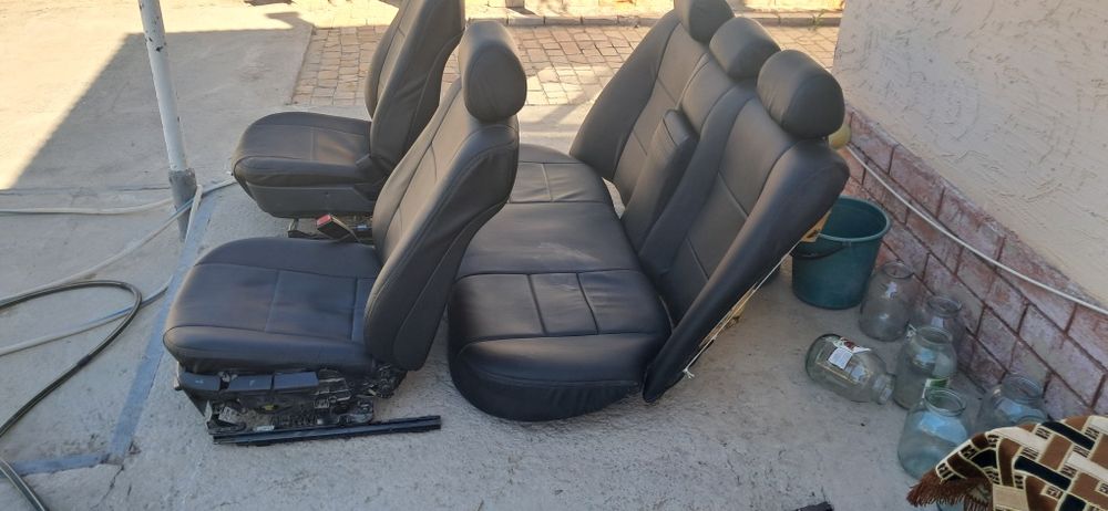 Продам сиденье бмв е39