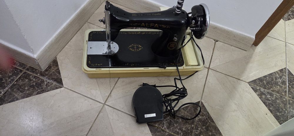 Mașina descusut electrica