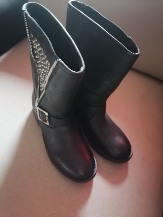 Ghete Piele nr 37. Noi