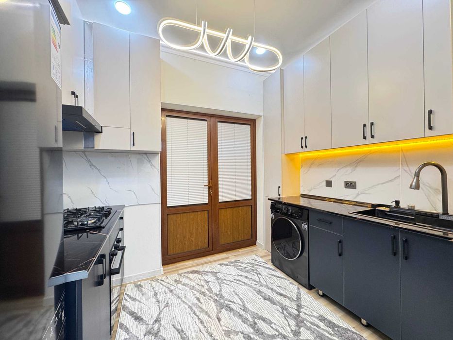 СРОЧНАЯ Продажа Шикарной квартиры  Новостройке на Чиланзаре А-03