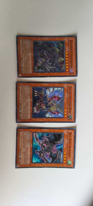 СПЕШНО ПРОДАВАМ карти Yu-gi-Oh