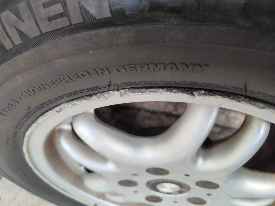 8бр Джанти с зимни и летни гуми БМВ е36 BMW e36