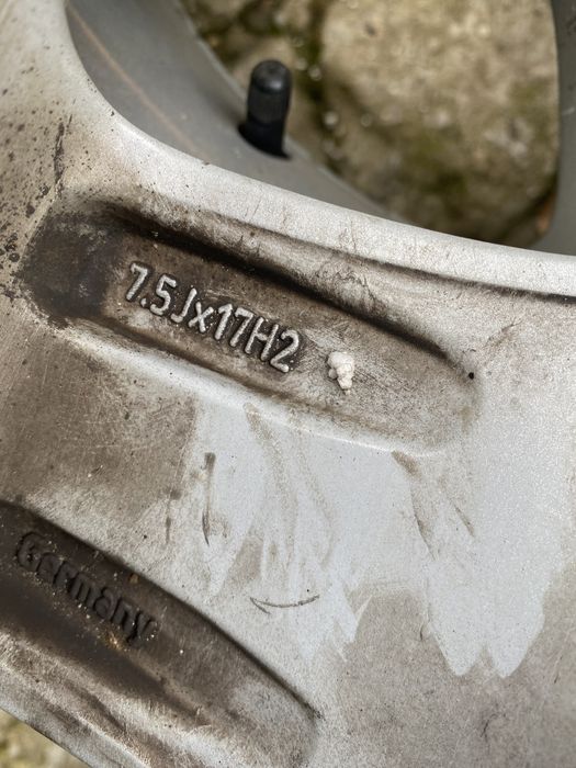 Джанти с гуми Фолксваген Таурег