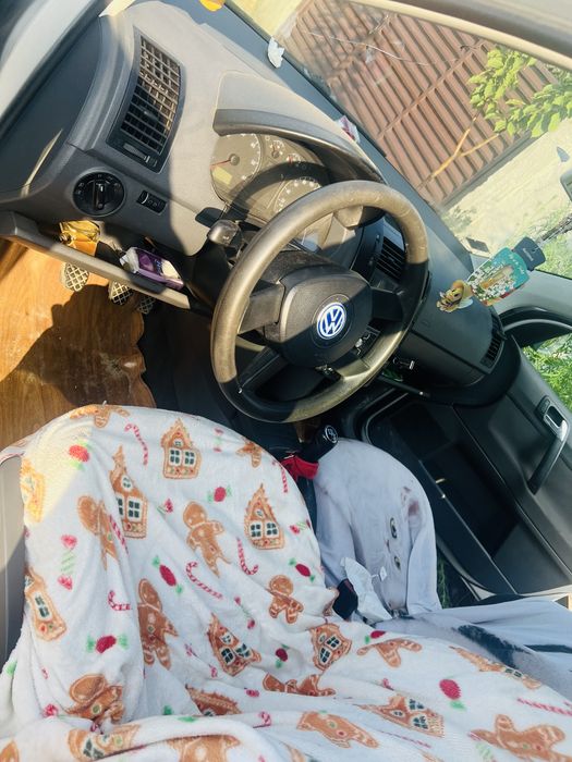 Vand volkswagen POLO 1.4 benzina