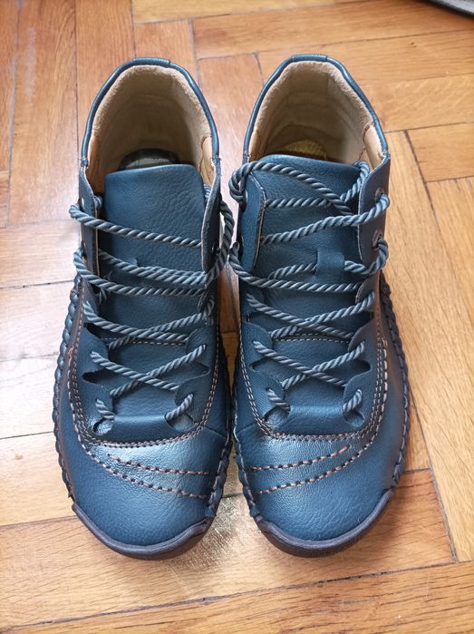 Продавам обувки изкуствена кожа