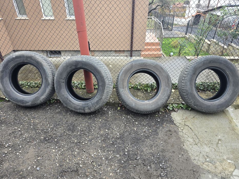 Гуми за джип 245/70 R16
