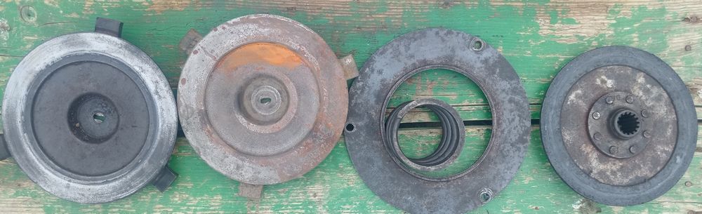 Vând piese cositoare bcs