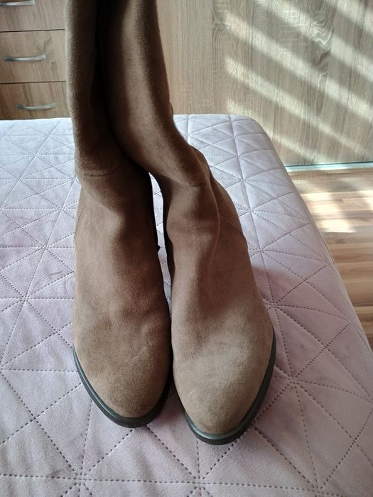 Велурени ботуши, бежови