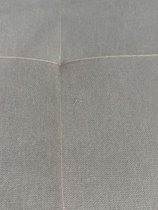 Продавам диван, цвят мента