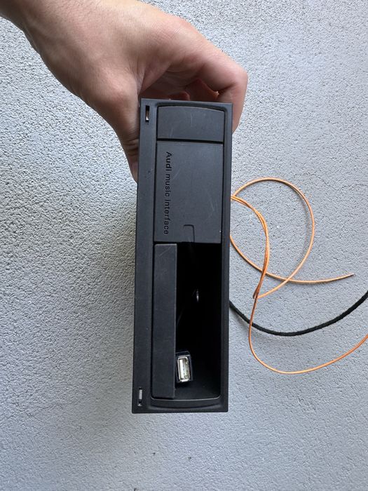 Unitate muzica Audi A6 C6 A8 D3 Q7 AMI 2G(Audi Music Interface)
