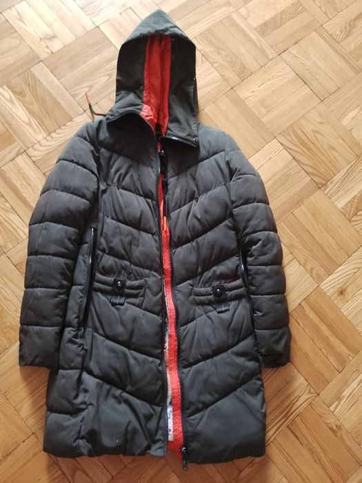 Подростковая куртка на девочку