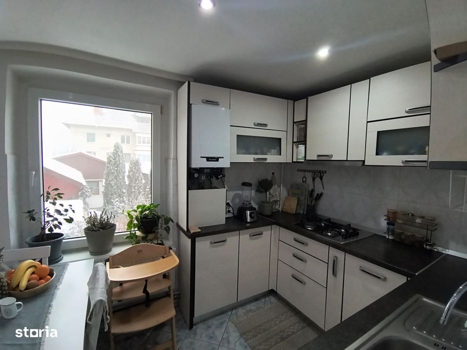 Apartament De Vanzare In Siret – 4 Camere | Etaj 1