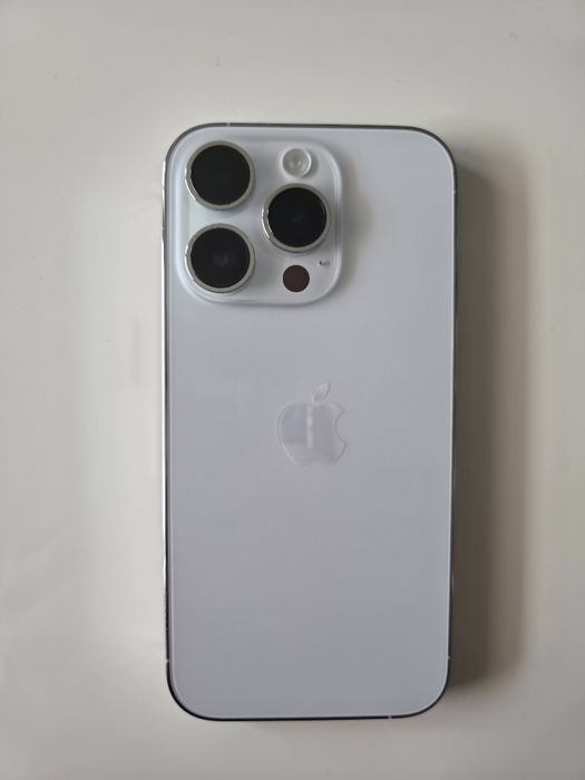 Iphone 14 pro - за части или ремонт