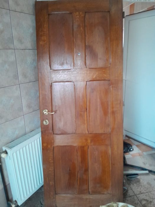 Ușa interior lemn masiv