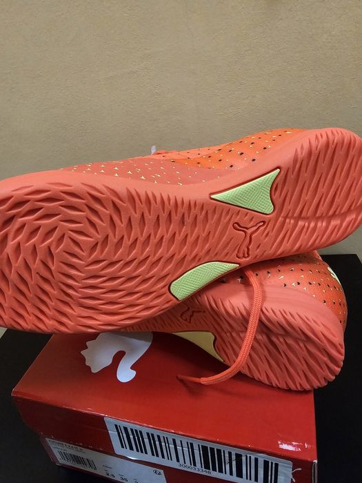 Puma детски маратонки за футбол р-р 35 нови