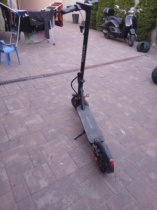 Fând trotineta electrica koolux