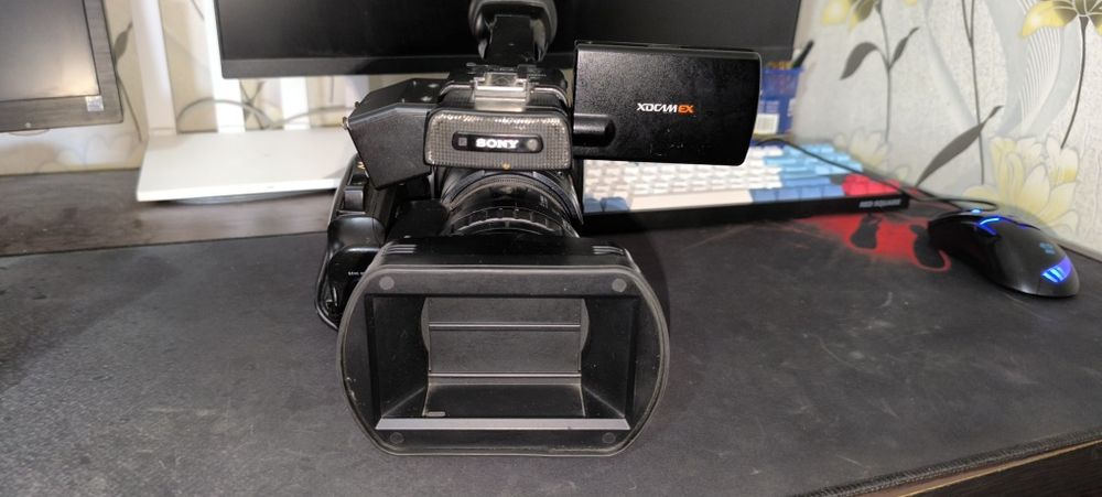 продаётся в/кам Sony NX1