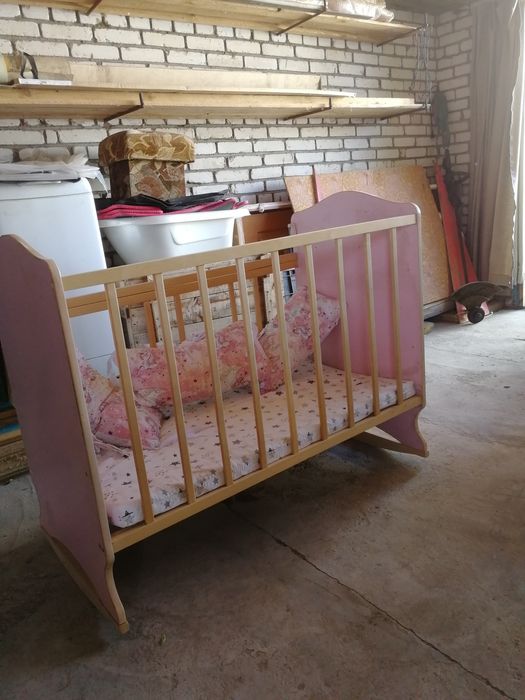 Кроватка детская