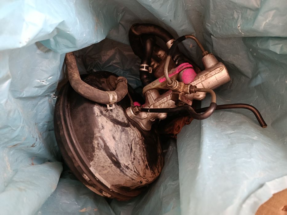 Lexus RX 300 ступица,ковры,вакуумный тормоз, главный тормозной цилинд