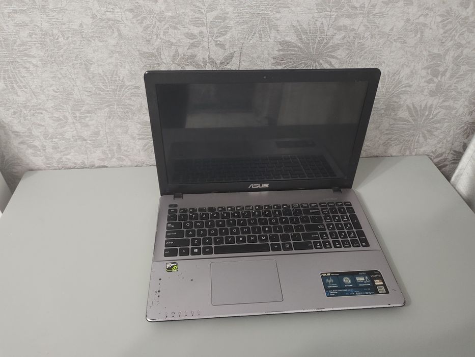 Ноутбук Asus x550j