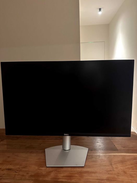 Monitor Dell 27" S2721HS, stare foarte buna, se vinde urgent.