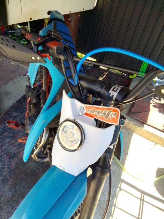 Cross 125cc full custom