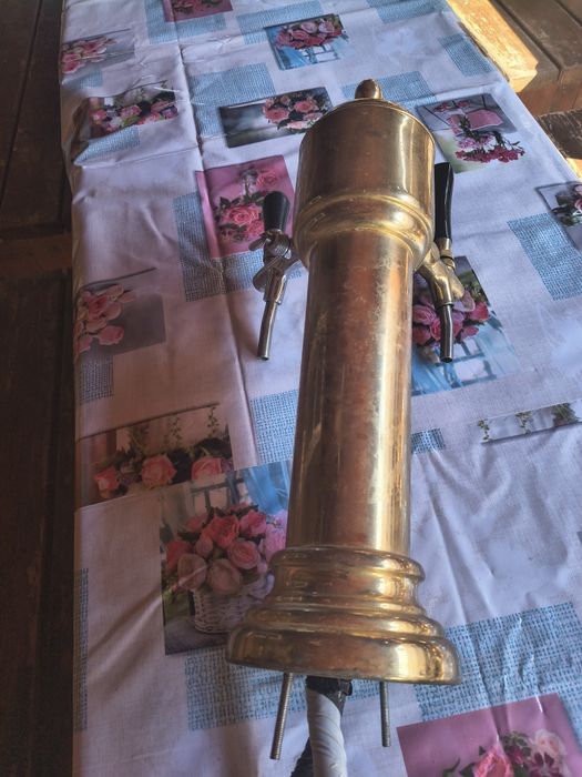 Coloană dozator de bere