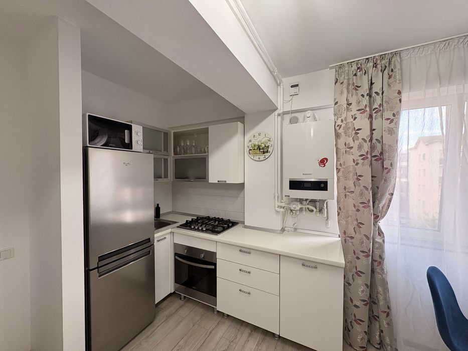 Inchiriez apartament 2 camere