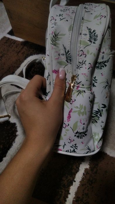 Продам женские рюкзак