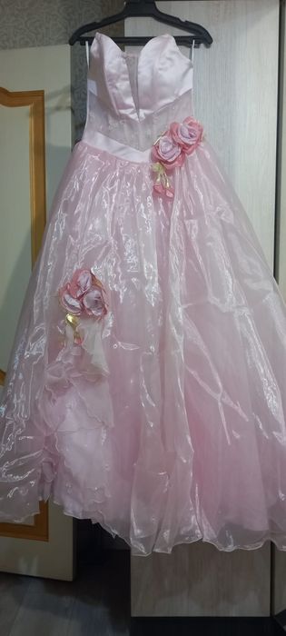 Продается красивое платье