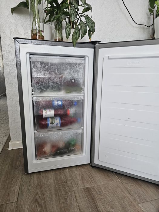 Морозильник 61литр