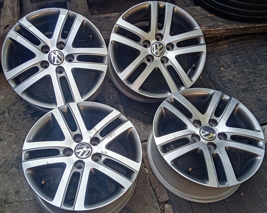 Set 4 jante aliaj r16 Wolkswagen 5x112 Bicolore, Passat, Golf, Skoda  pret 1300 lei setul