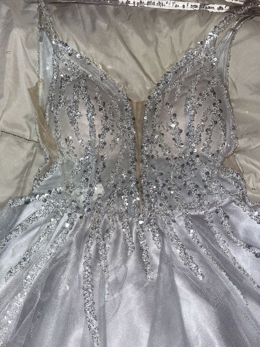 Официлани рокли