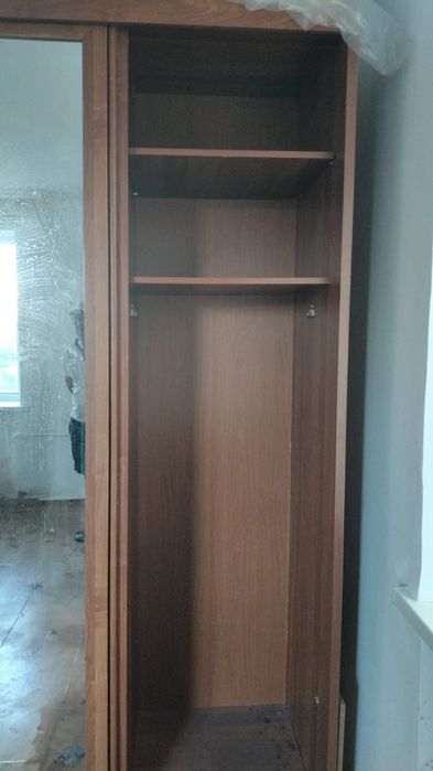 Продается шкаф для одежды