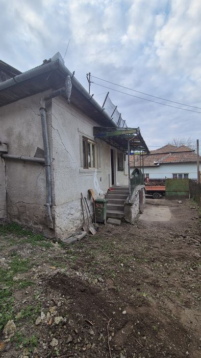 Casa de vânzare în Aiud, zona pieței !