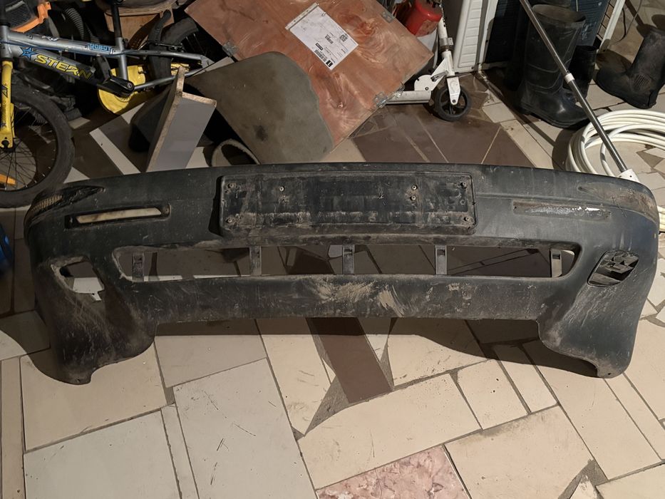 Продам бампер оригинал