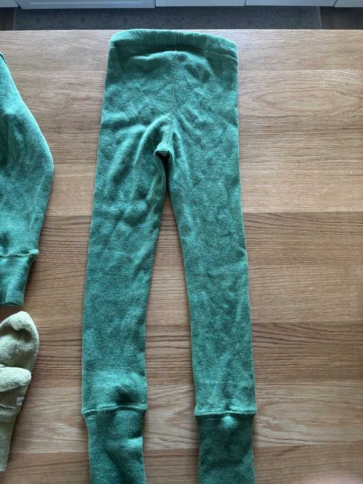 Termice Manymonths: bluza, pantaloni, manusi și cagula - aproape noi