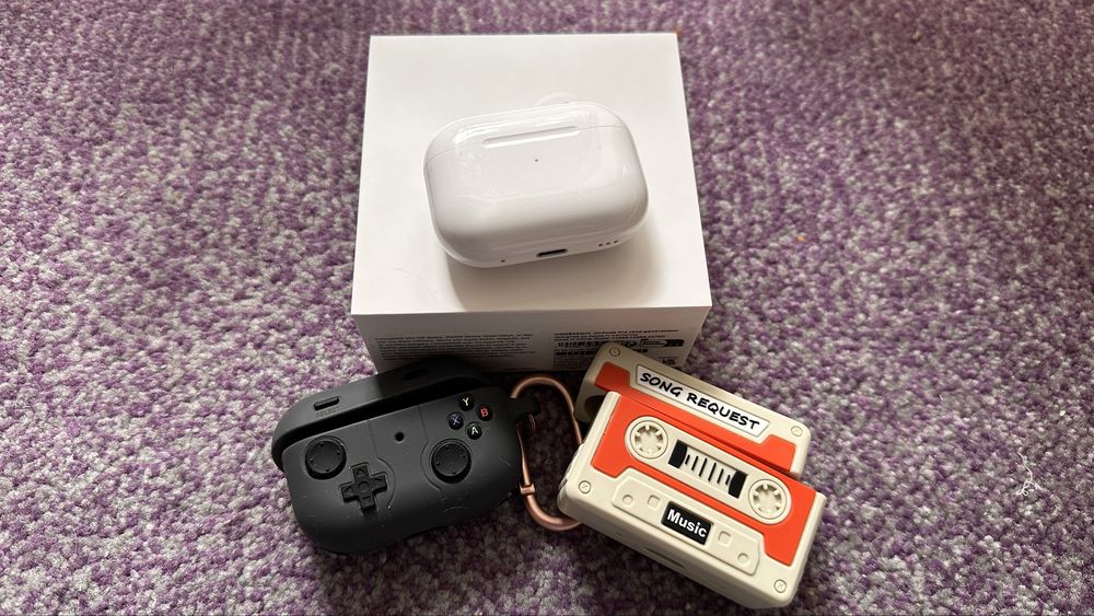 Apple AirPods Pro 2 + Huse