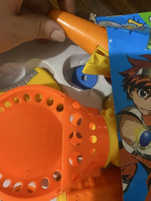 Игрушка пистолет