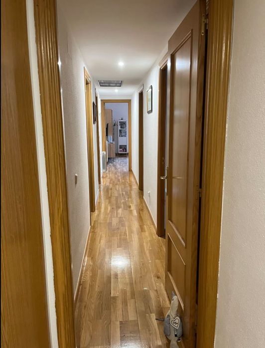 Тристаен апартамент под наем Надежа 1 550 ЕВРО