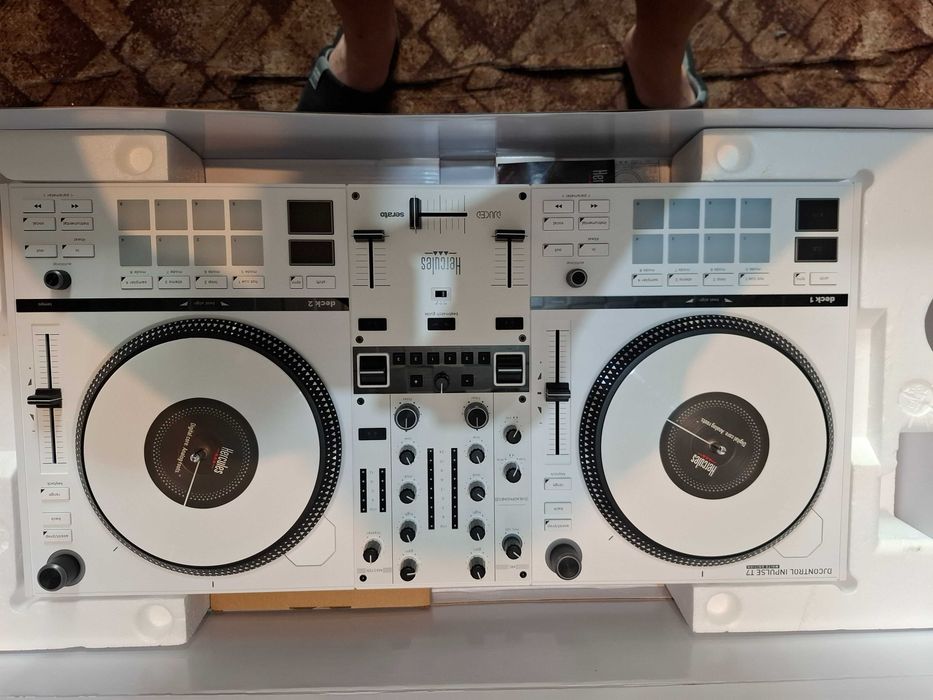 DJControl Inpulse T7