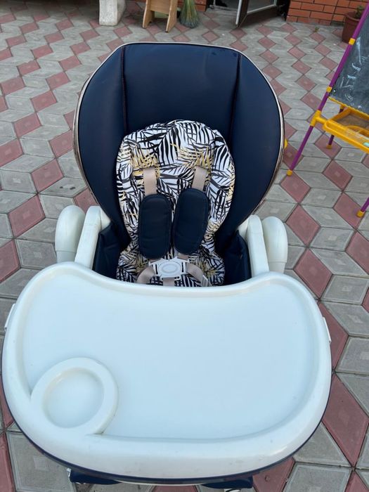 Стул для кормления