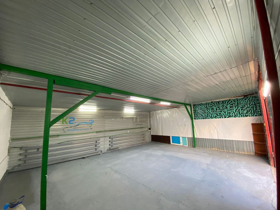 Сдам в аренду помещение на две автомашины