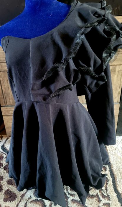 Шикарная вечерная кофточка иурция одета 1раз куплена в бутике