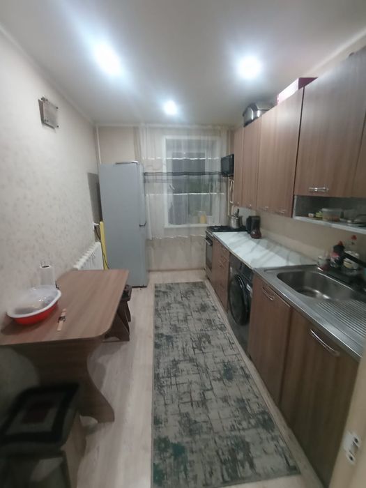 Продам 2к в центре 2/3