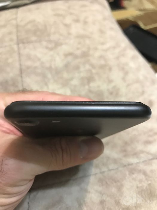 iPhone 7/32 GB Radnoy, ochilmagan
