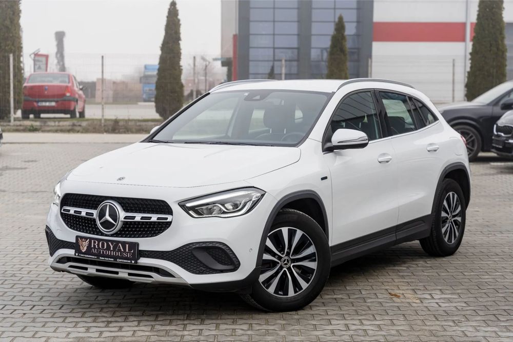 Mercedes-Benz GLA 250e, 18.760e + Tva Deductibil, Plug in Hybrid GARANTIE Interior piele
