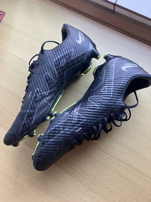 Adidasi fotbal Nike