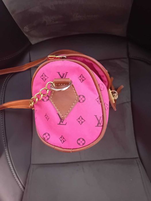Louis Vuitton-розова чанта